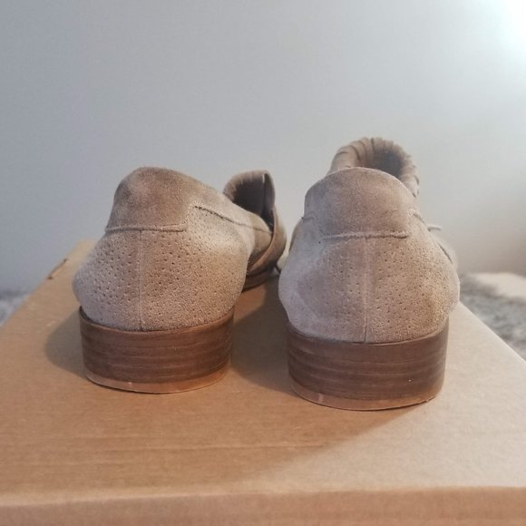 Seychelles- Grey Stray Loafer Suede Kiltie Fringe (Size 8.5) - Picture 4 of 5